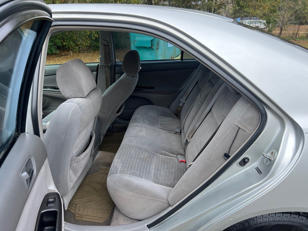 2005 Toyota Camry Image 11