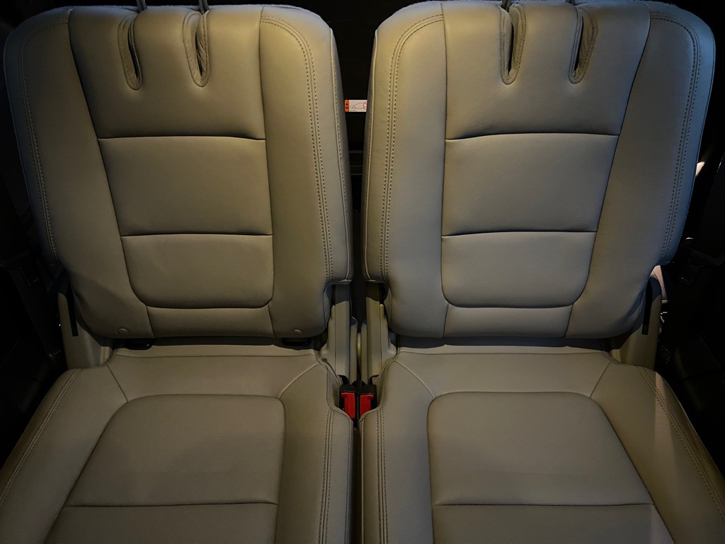 2015 Ford Explorer Image 12