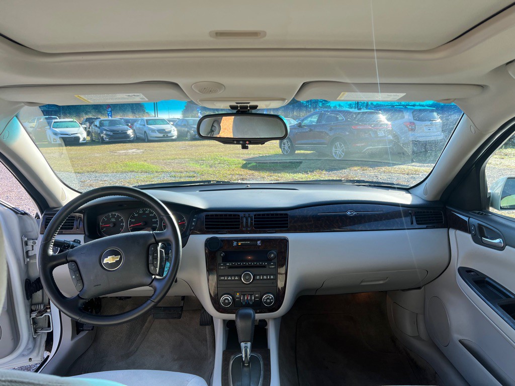 2014 Chevrolet Impala Image 9