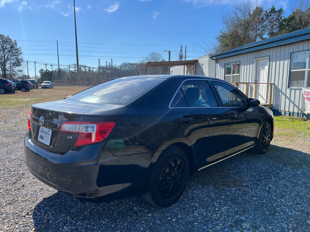 2012 Toyota Camry Image 4
