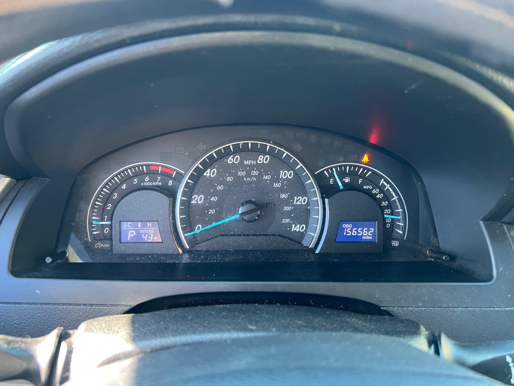 2012 Toyota Camry Image 8