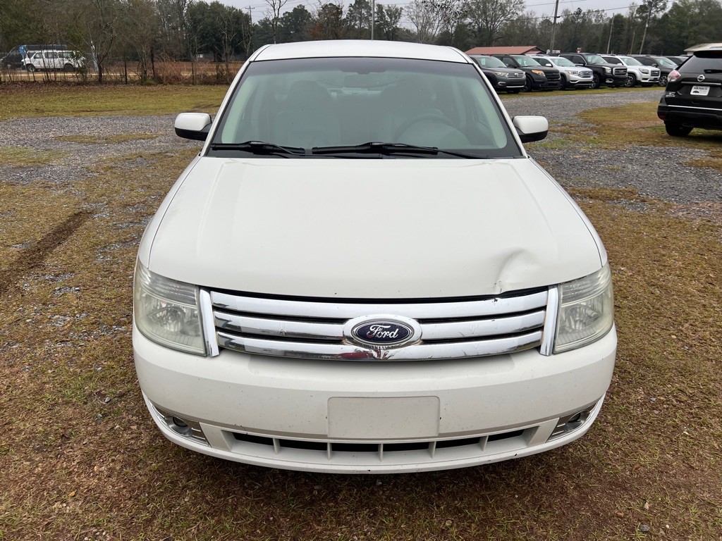 2009 Ford Taurus Image 2