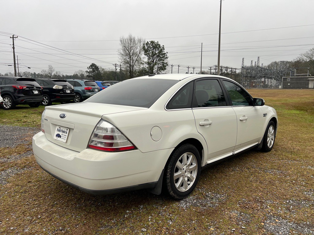 2009 Ford Taurus Image 4