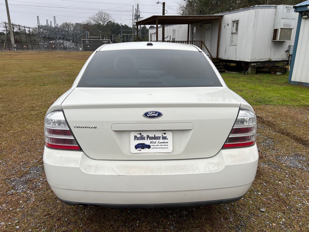 2009 Ford Taurus Image 5