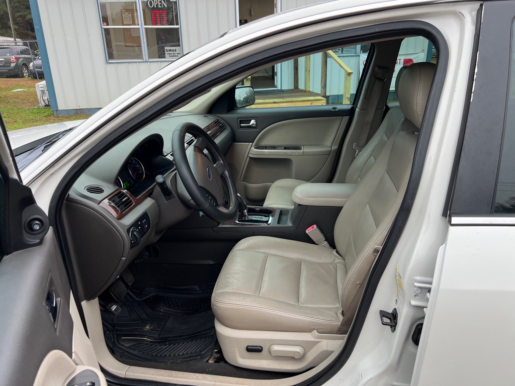 2009 Ford Taurus Image 10