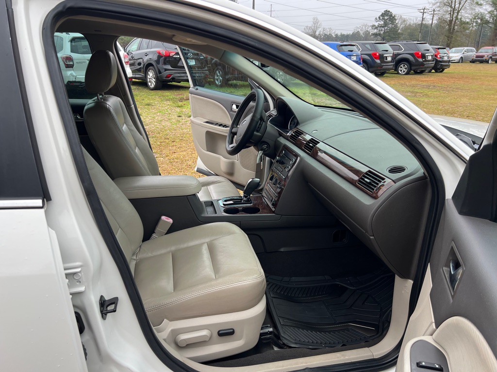 2009 Ford Taurus Image 14