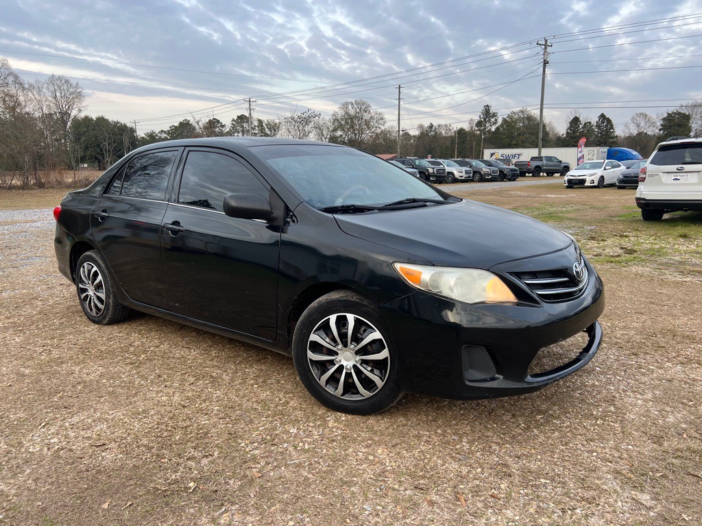 2013 Toyota Corolla Image 3