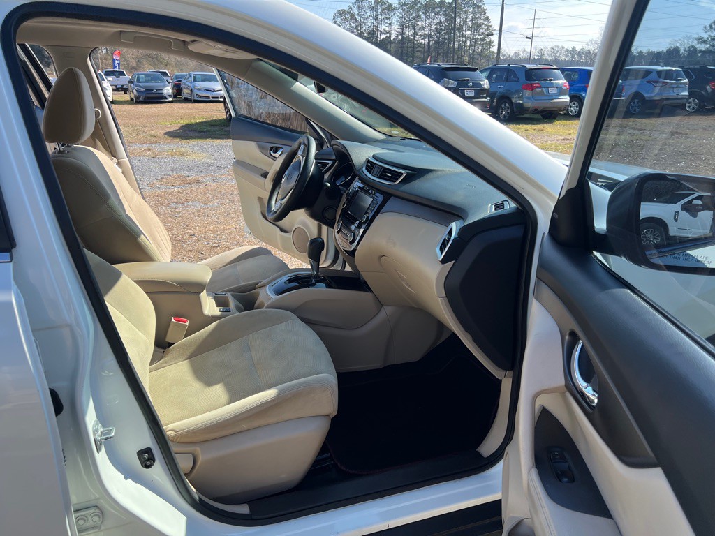 2016 Nissan Rogue Image 15