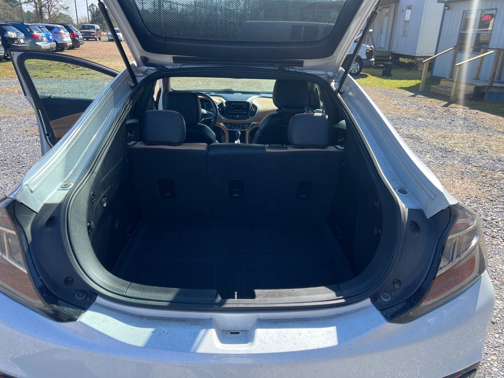 2017 Chevrolet Volt Image 13