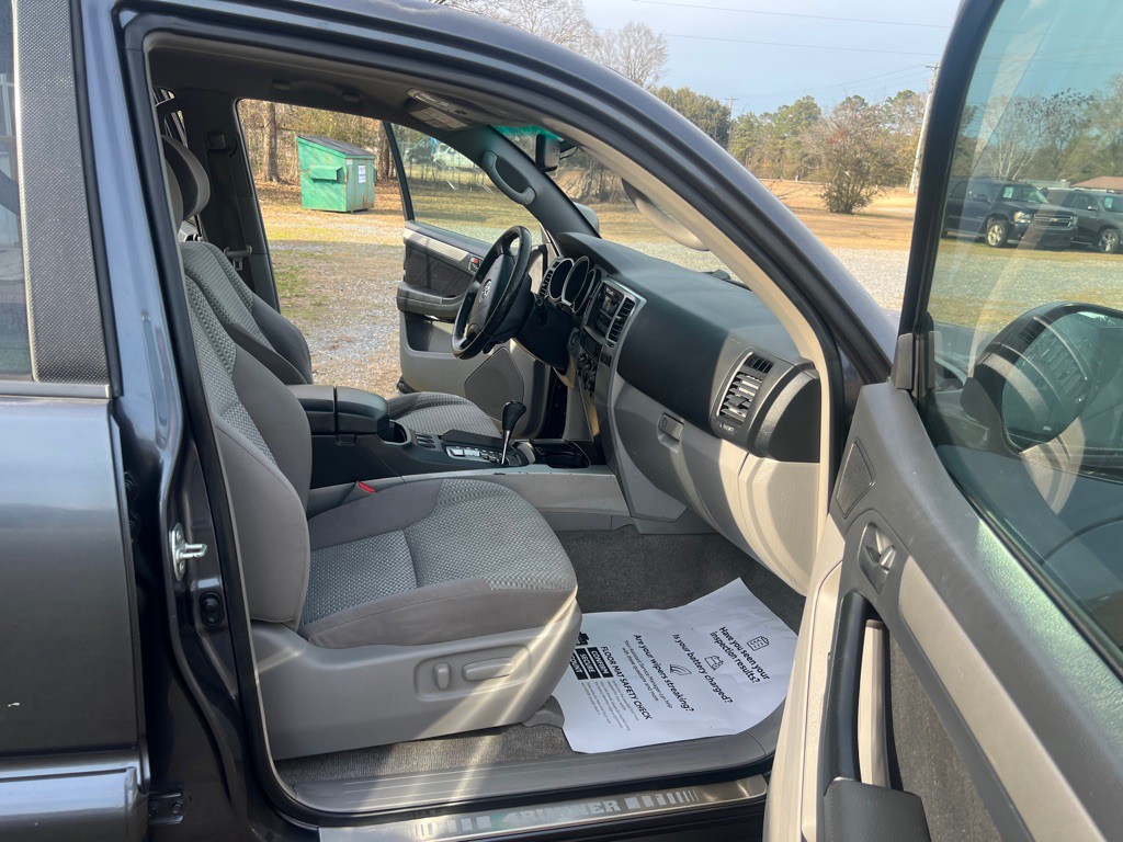 2007 Toyota 4Runner Image 12