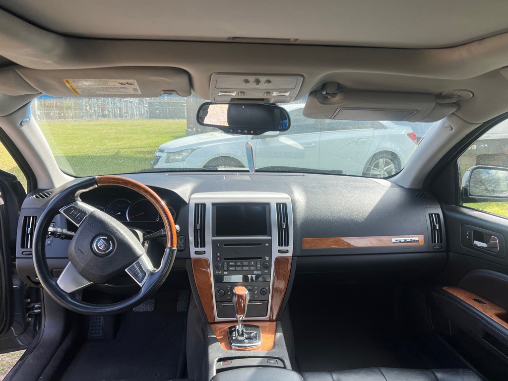 2008 Cadillac STS Image 9