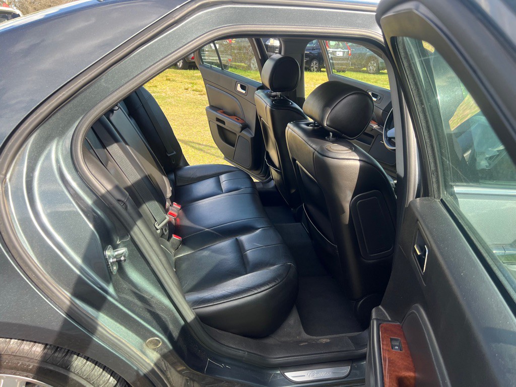 2008 Cadillac STS Image 13