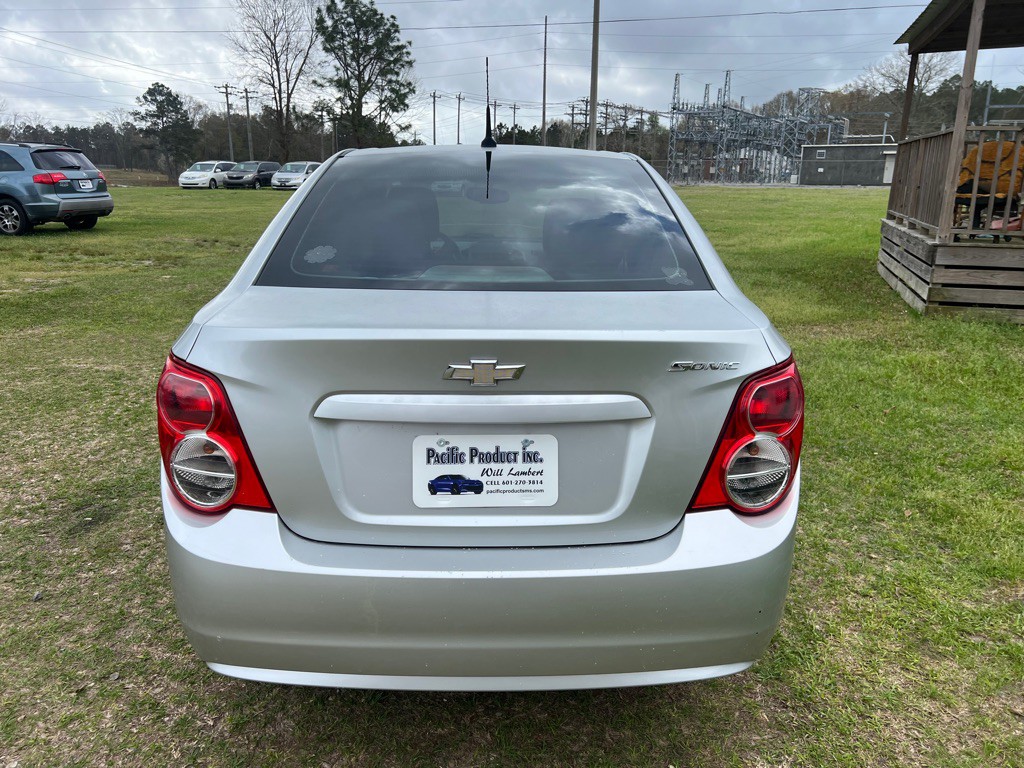 2014 Chevrolet Sonic Image 5