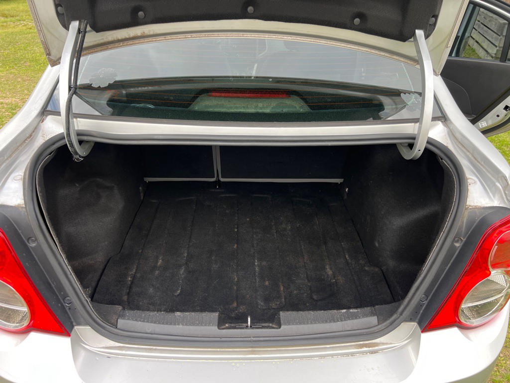 2014 Chevrolet Sonic Image 12