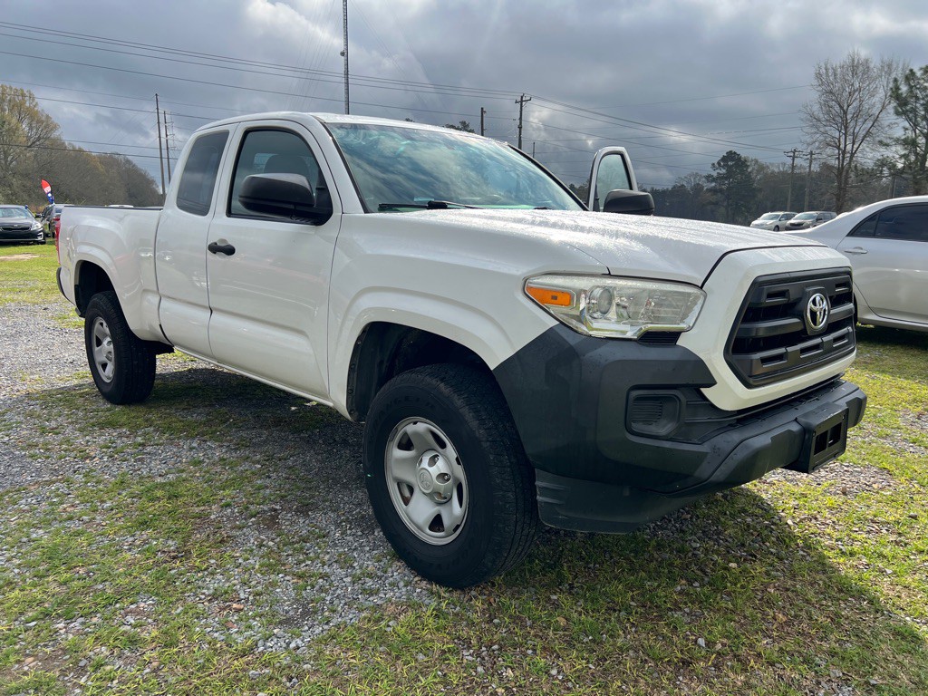 2016 Toyota Tacoma Image 3