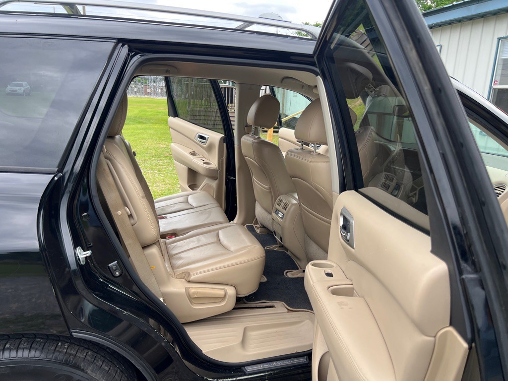 2014 Nissan Pathfinder Image 15