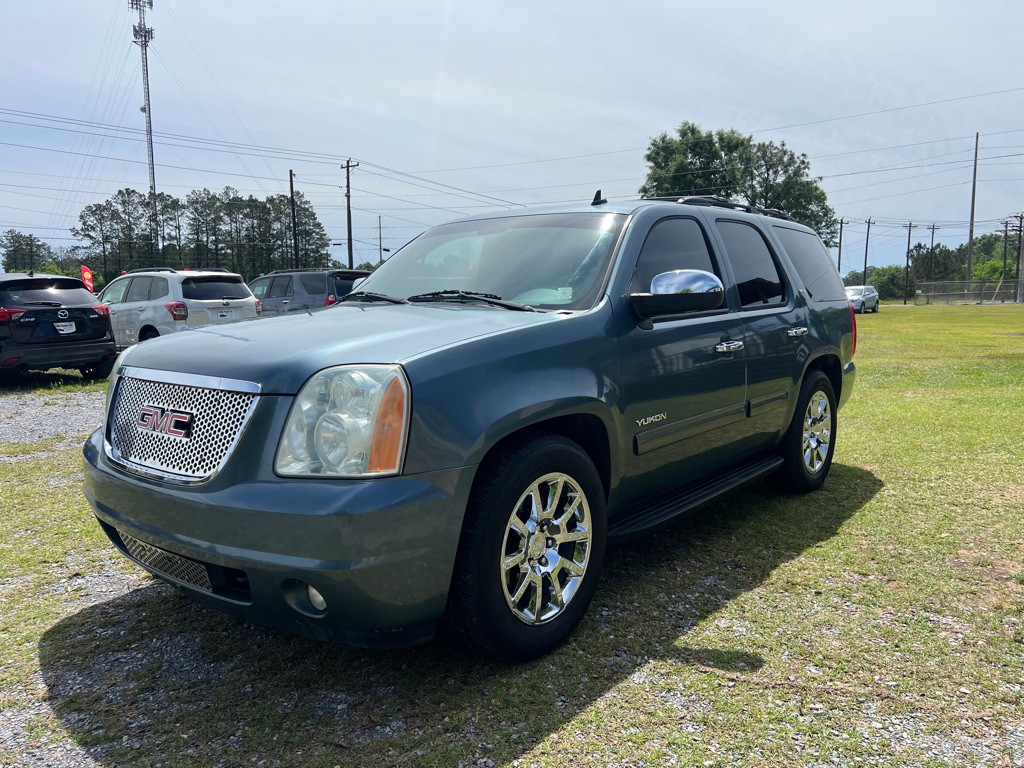 2010 GMC Yukon Image 3