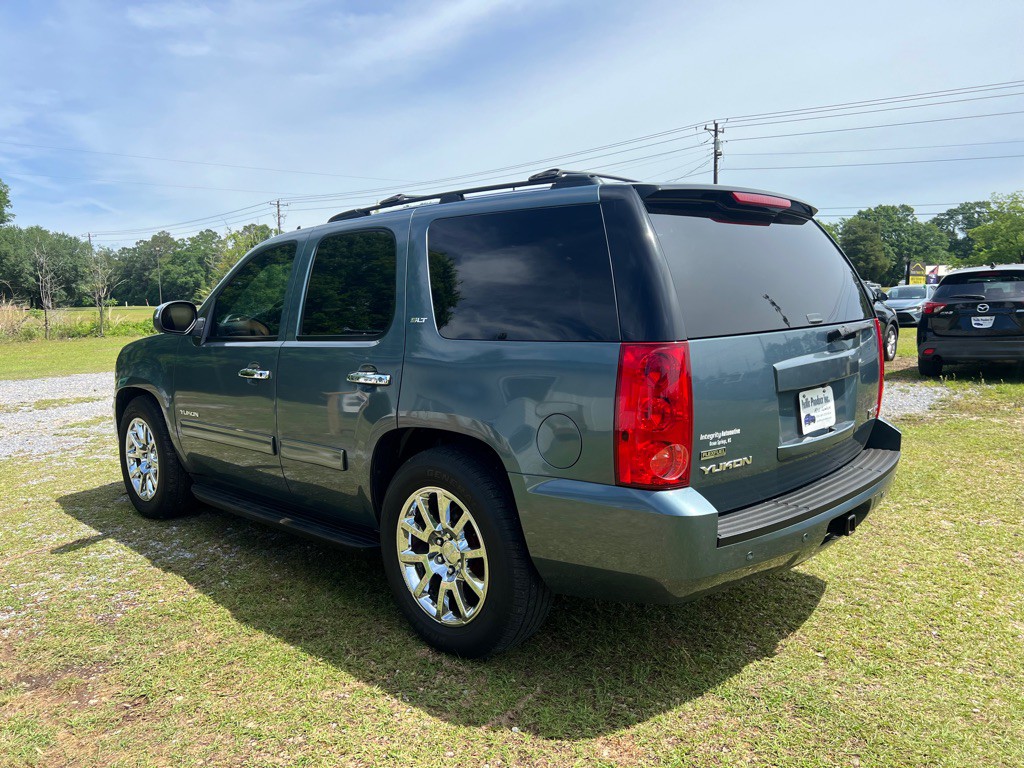 2010 GMC Yukon Image 4