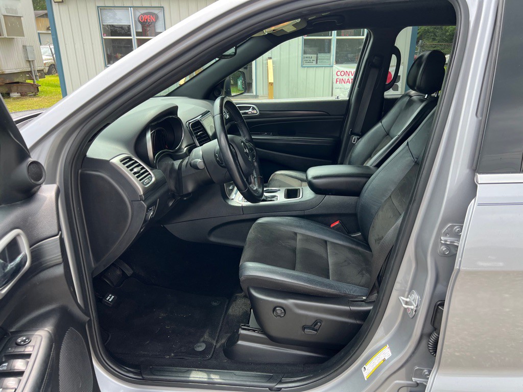 2020 Jeep Grand Cherokee Image 11