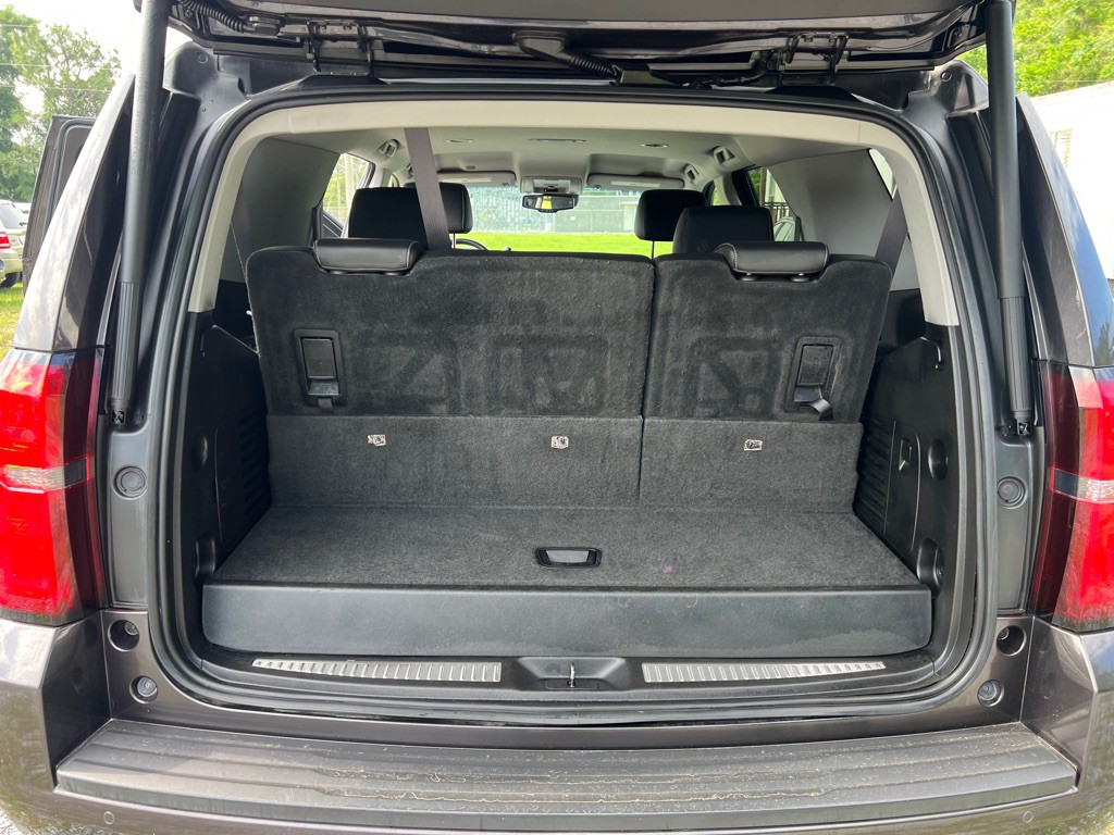 2016 Chevrolet Tahoe Image 14