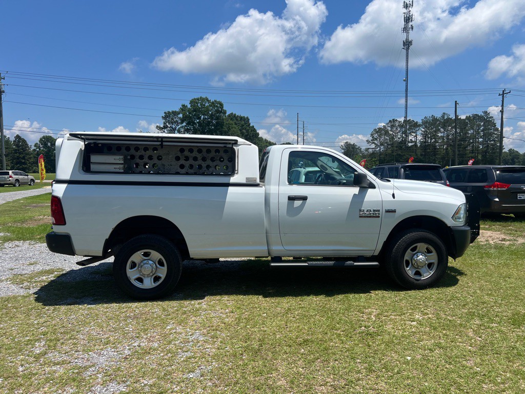 2016 RAM 2500 Image 9