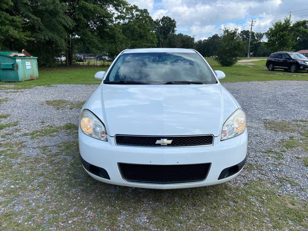 2016 Chevrolet Impala Image 2