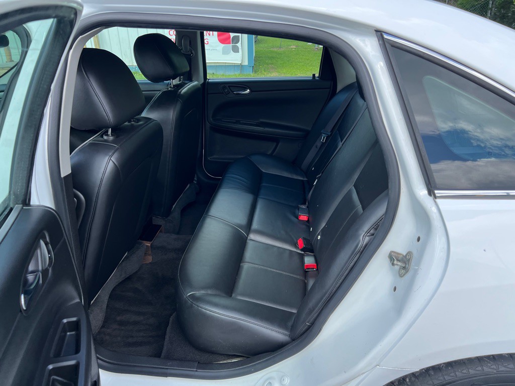 2016 Chevrolet Impala Image 11