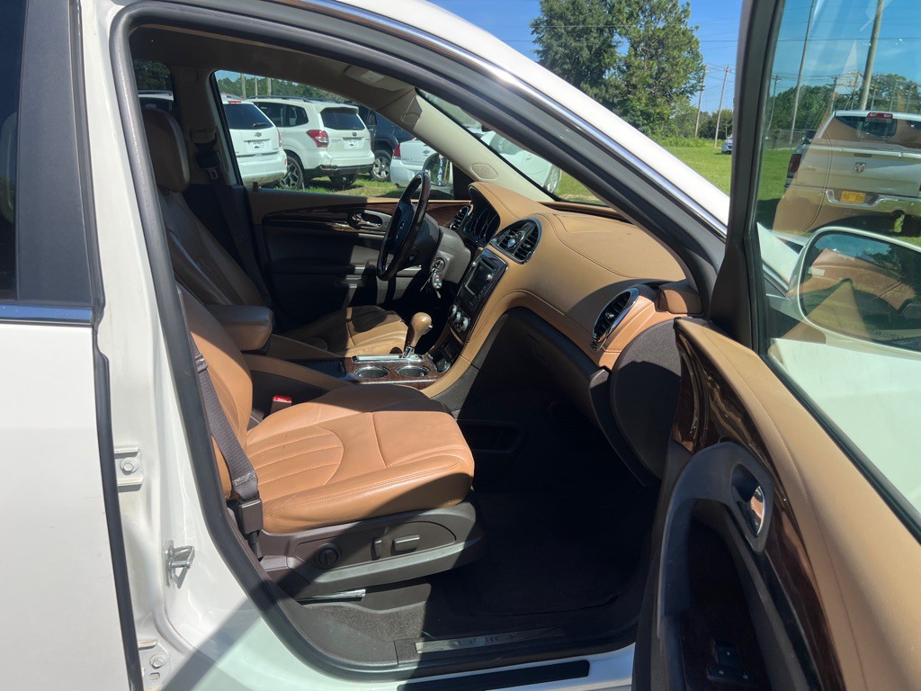 2015 Buick Enclave Image 16