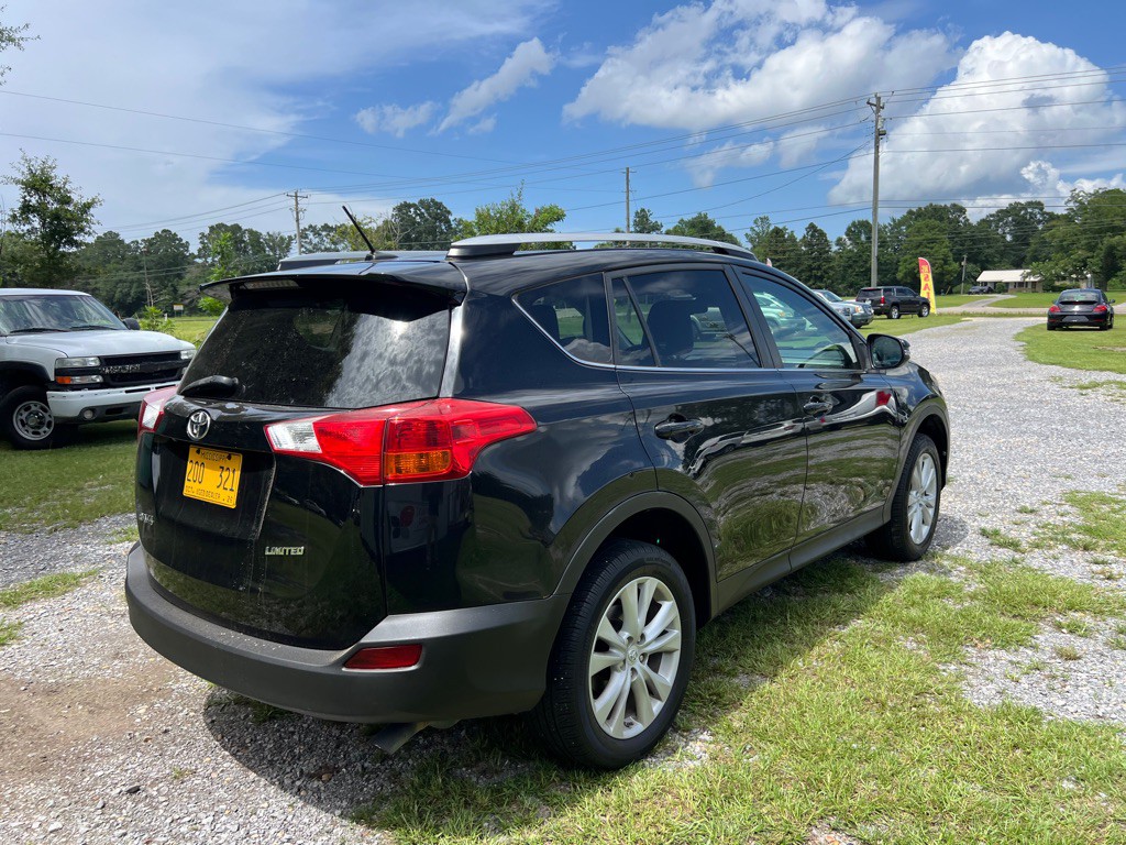 2015 Toyota Rav4 Image 2