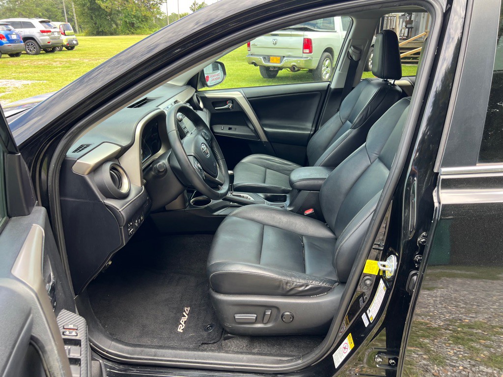 2015 Toyota Rav4 Image 11
