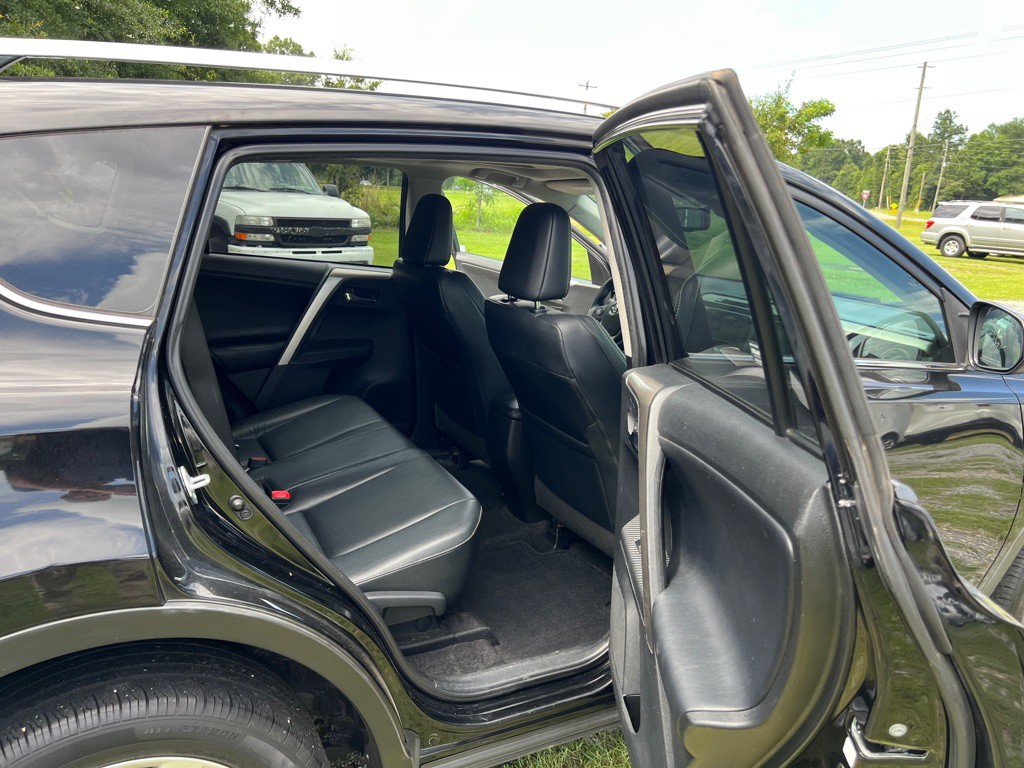 2015 Toyota Rav4 Image 14