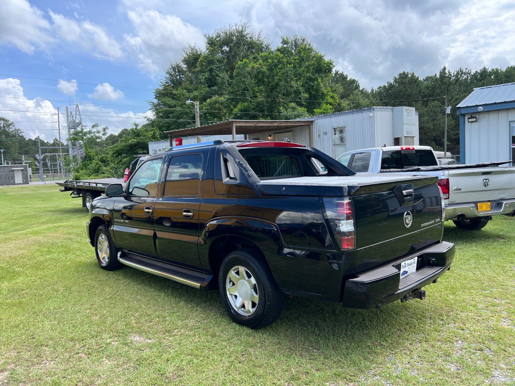 2002 Cadillac Escalade Image 6