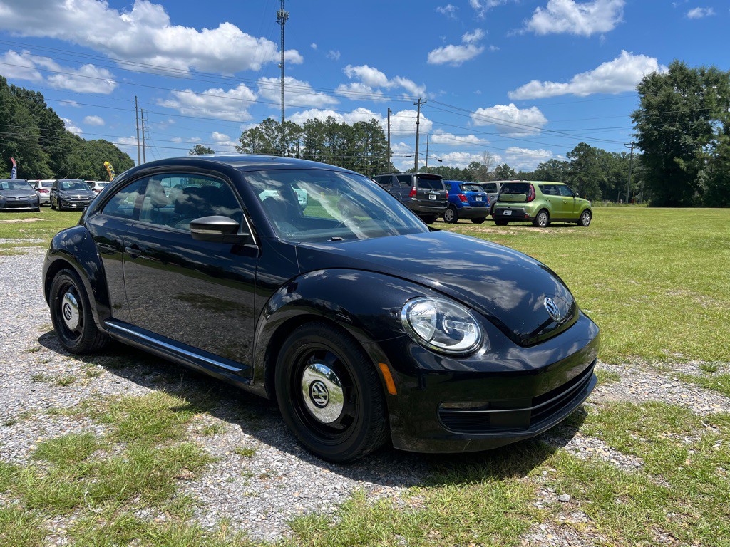 2016 Volkswagen Beetle Image 3