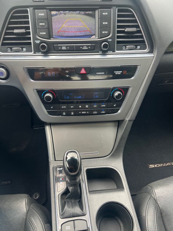 2015 Hyundai Sonata Image 9