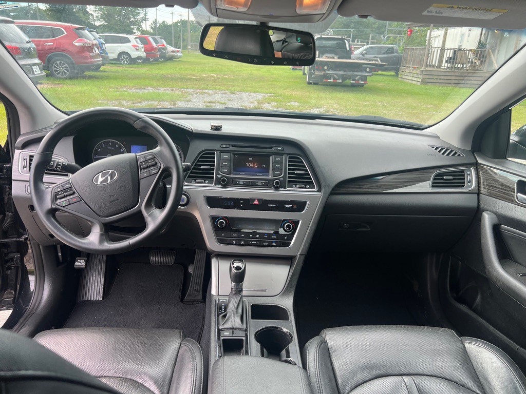 2015 Hyundai Sonata Image 10