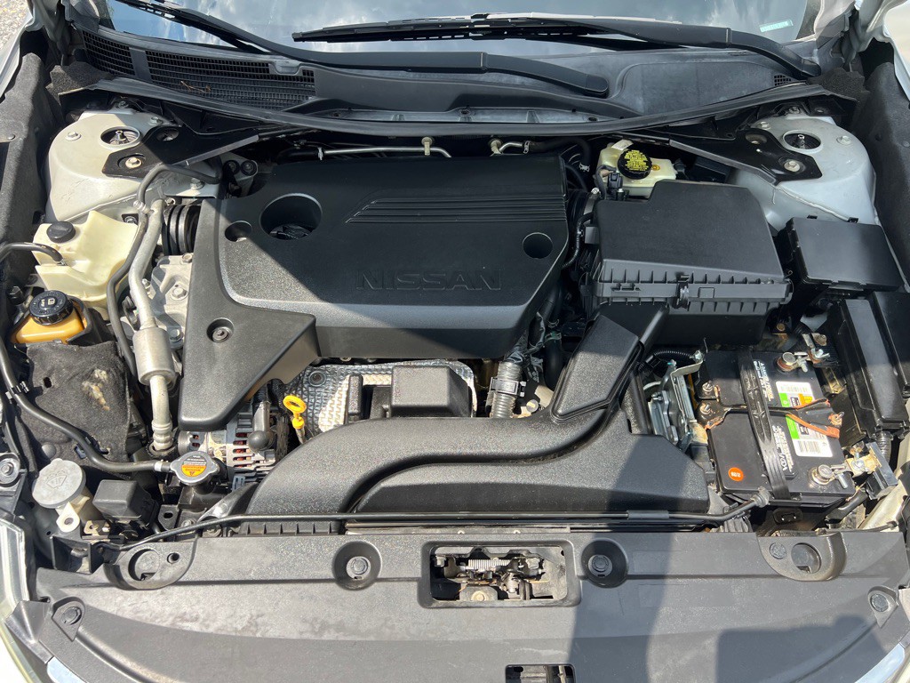 2017 Nissan Altima Image 7