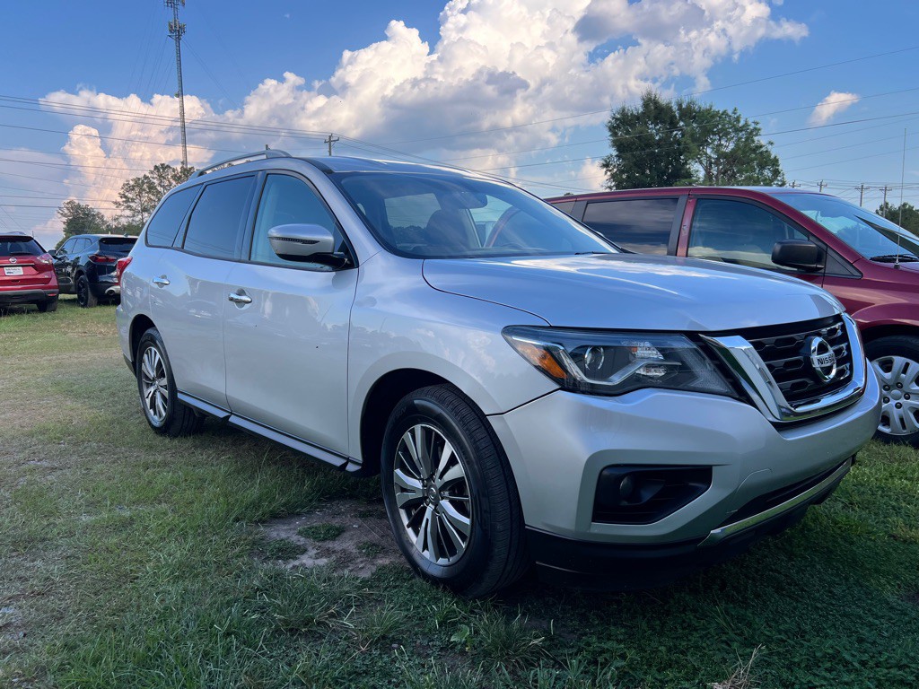 2019 Nissan Pathfinder Image 3