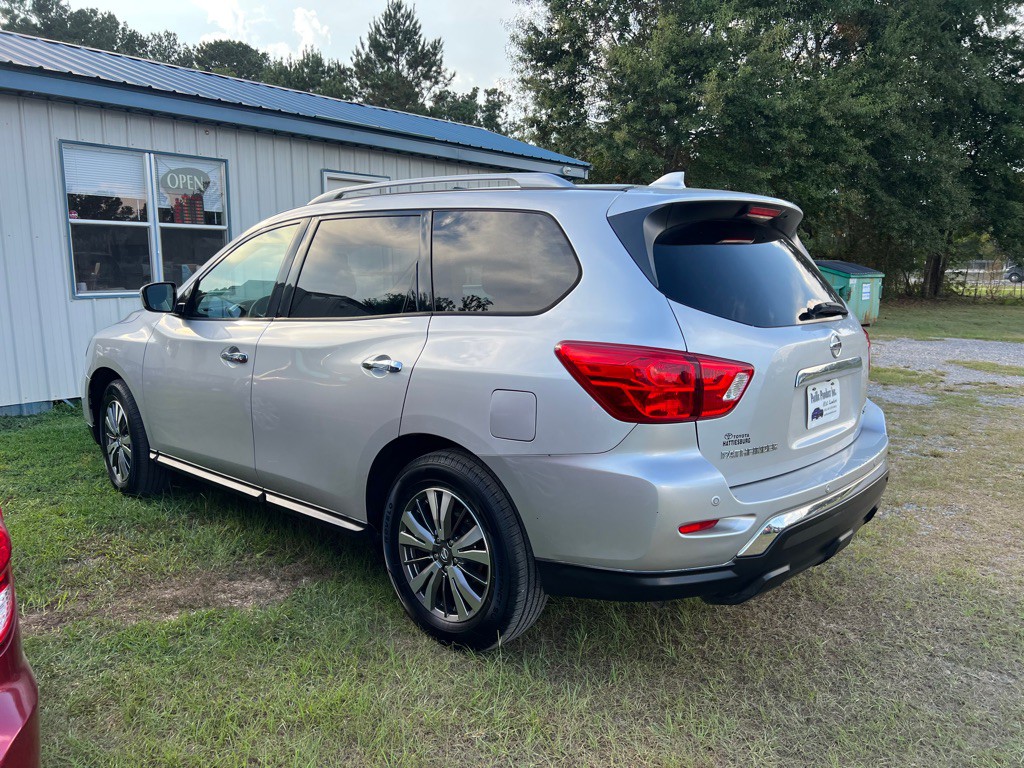 2019 Nissan Pathfinder Image 6