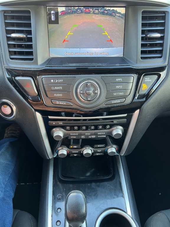 2019 Nissan Pathfinder Image 9