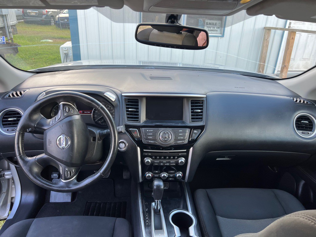 2019 Nissan Pathfinder Image 10