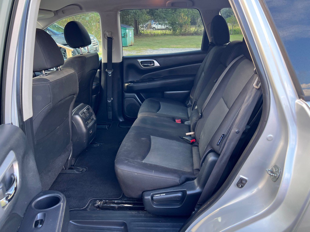 2019 Nissan Pathfinder Image 12
