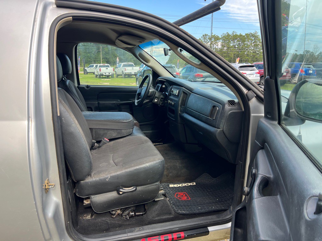 2004 Dodge Ram 1500 Image 11