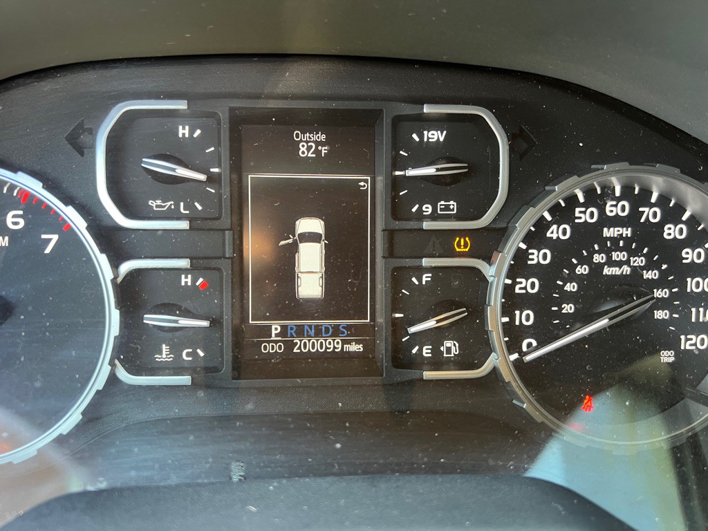 2018 Toyota Tundra Image 8