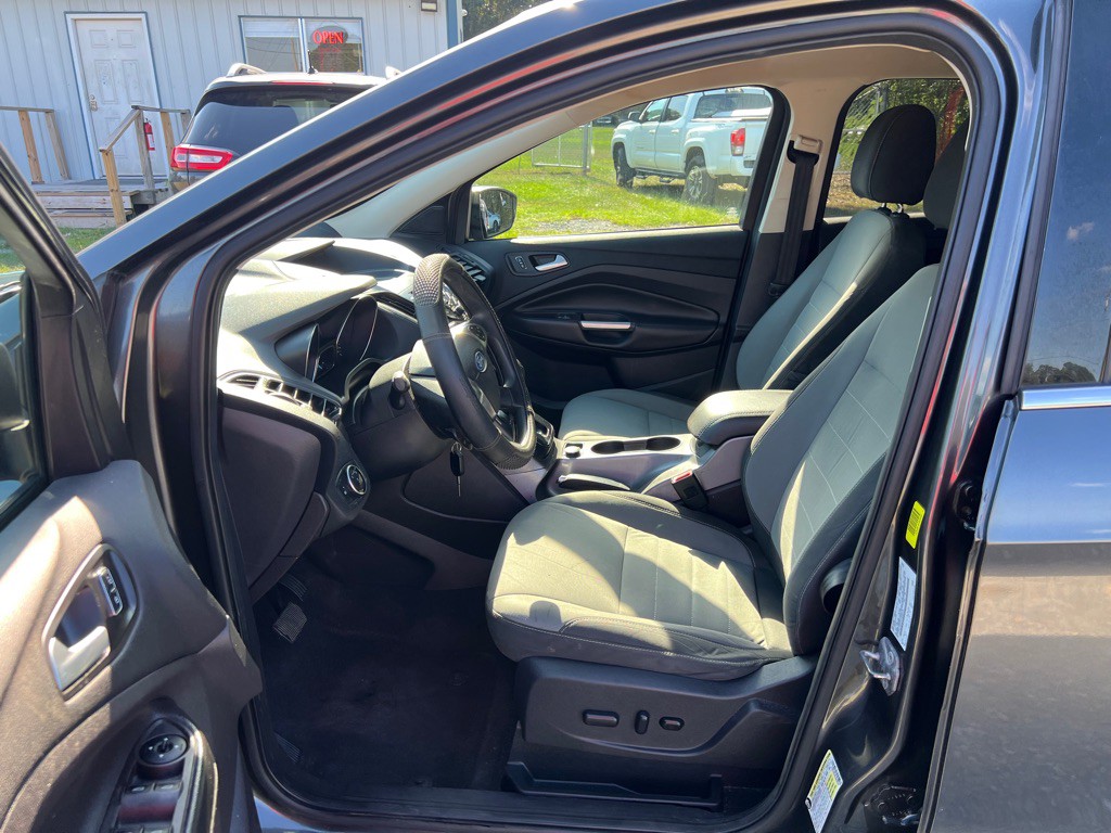 2016 Ford Escape Image 11
