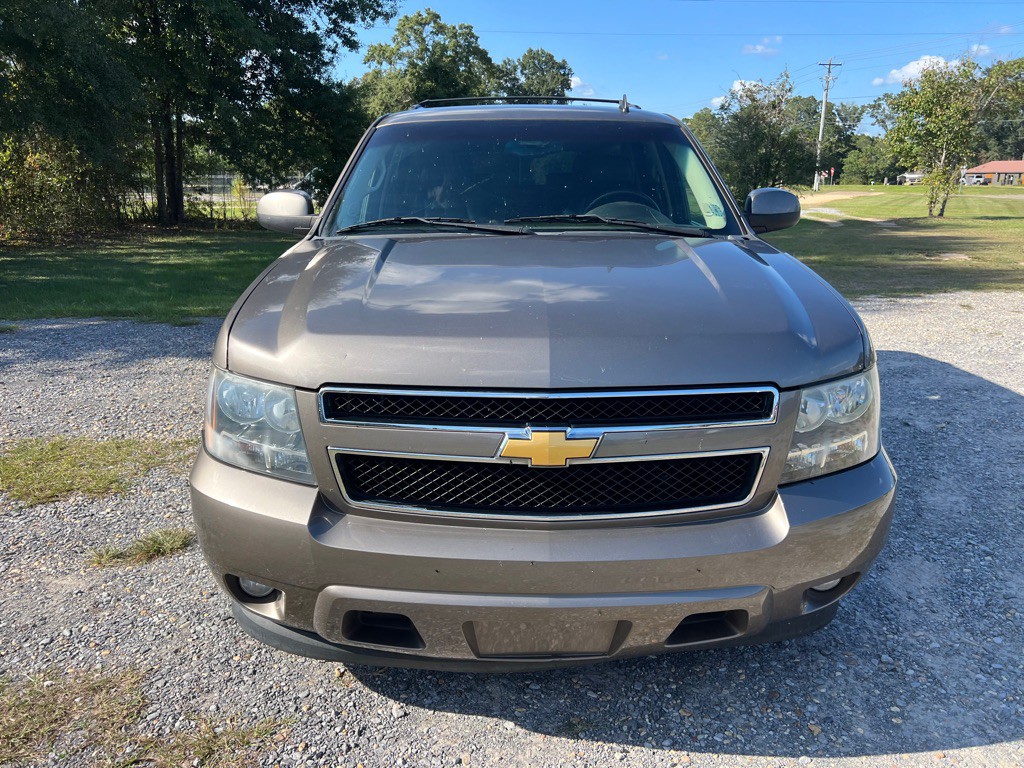 2012 Chevrolet Tahoe Image 2