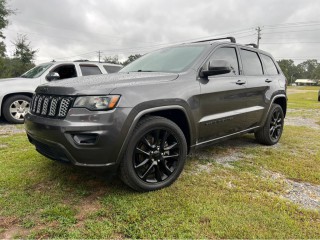 Image for 2018 Jeep Grand Cherokee Laredo ID: 7652085