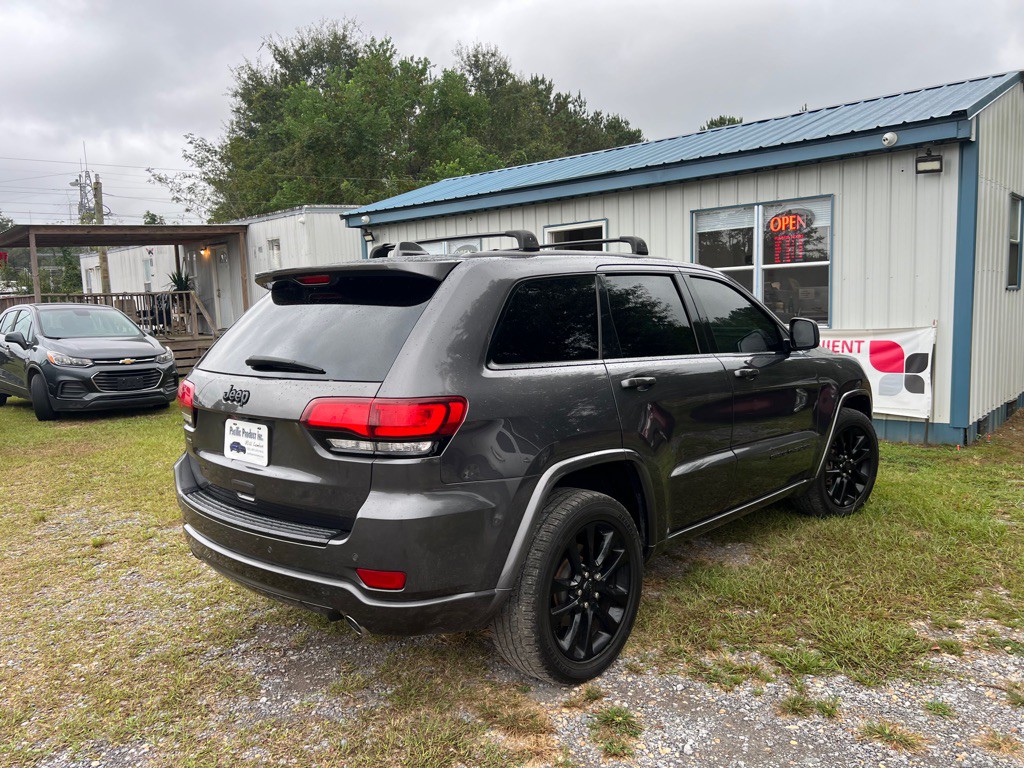 2018 Jeep Grand Cherokee Image 4