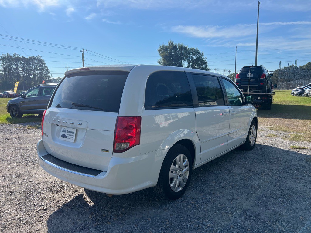 2017 Dodge Grand Caravan Image 4