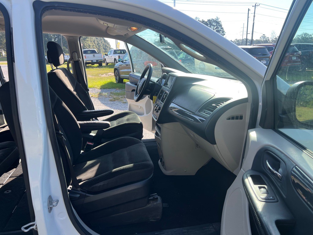 2017 Dodge Grand Caravan Image 16