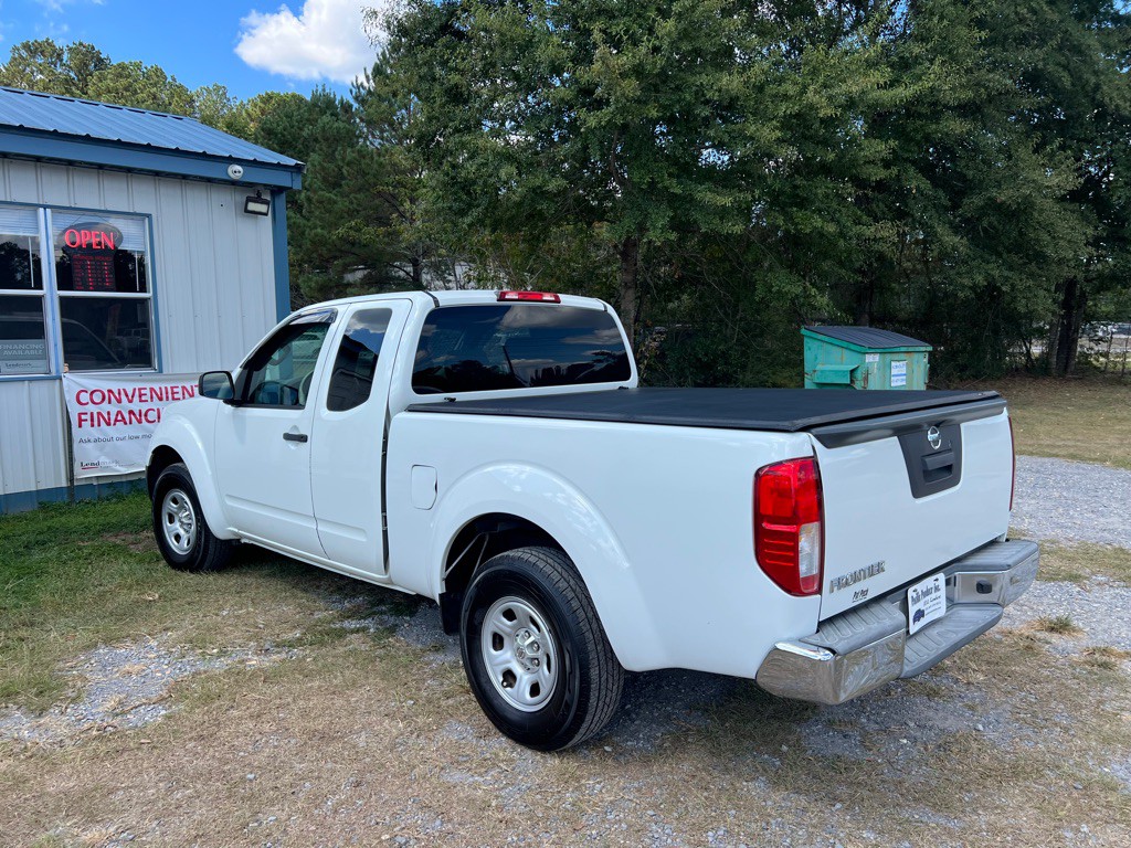 2015 Nissan Frontier Image 6